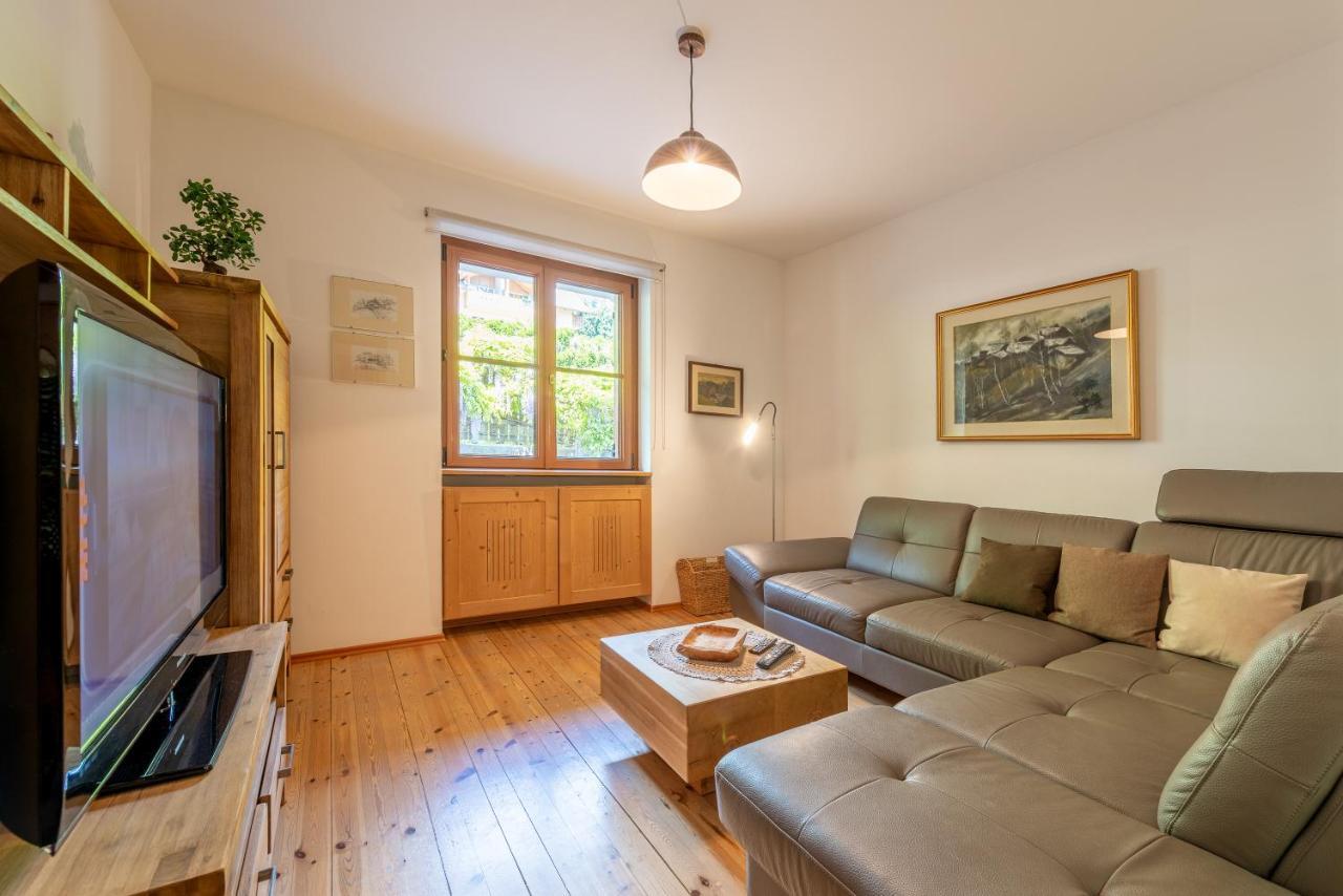 Apartamento Haus Bellutti Termeno Exterior foto