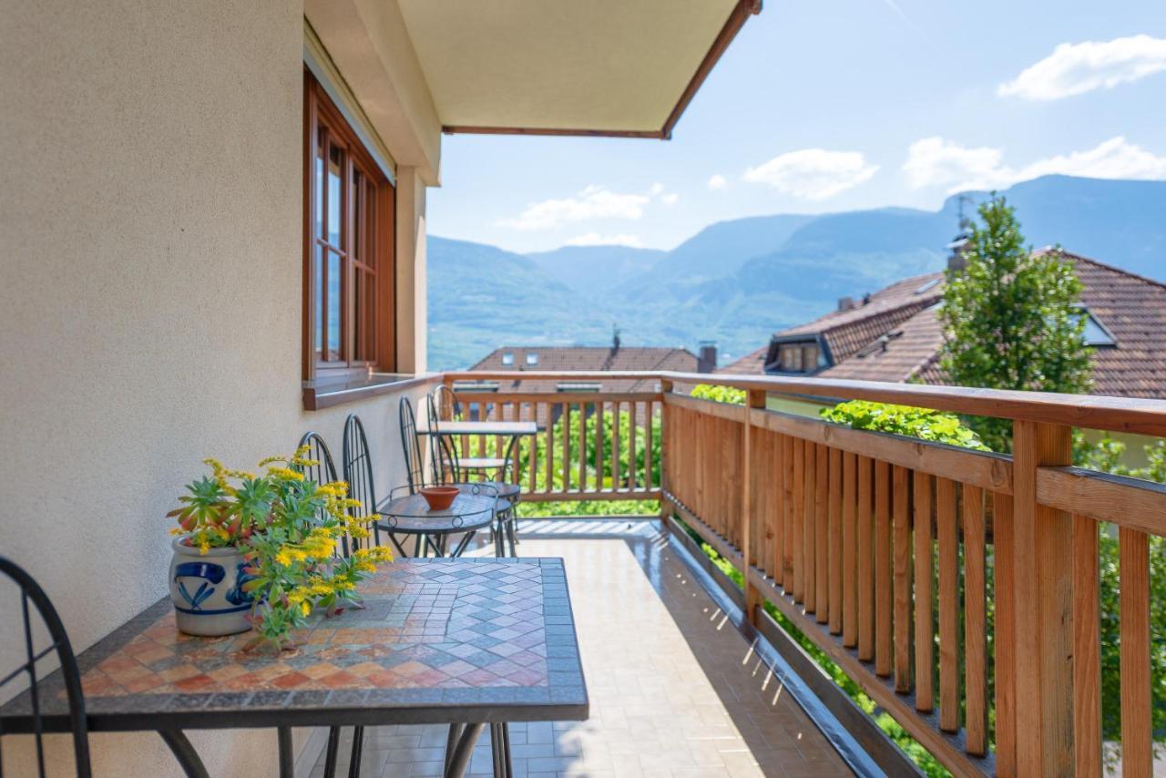 Apartamento Haus Bellutti Termeno Exterior foto