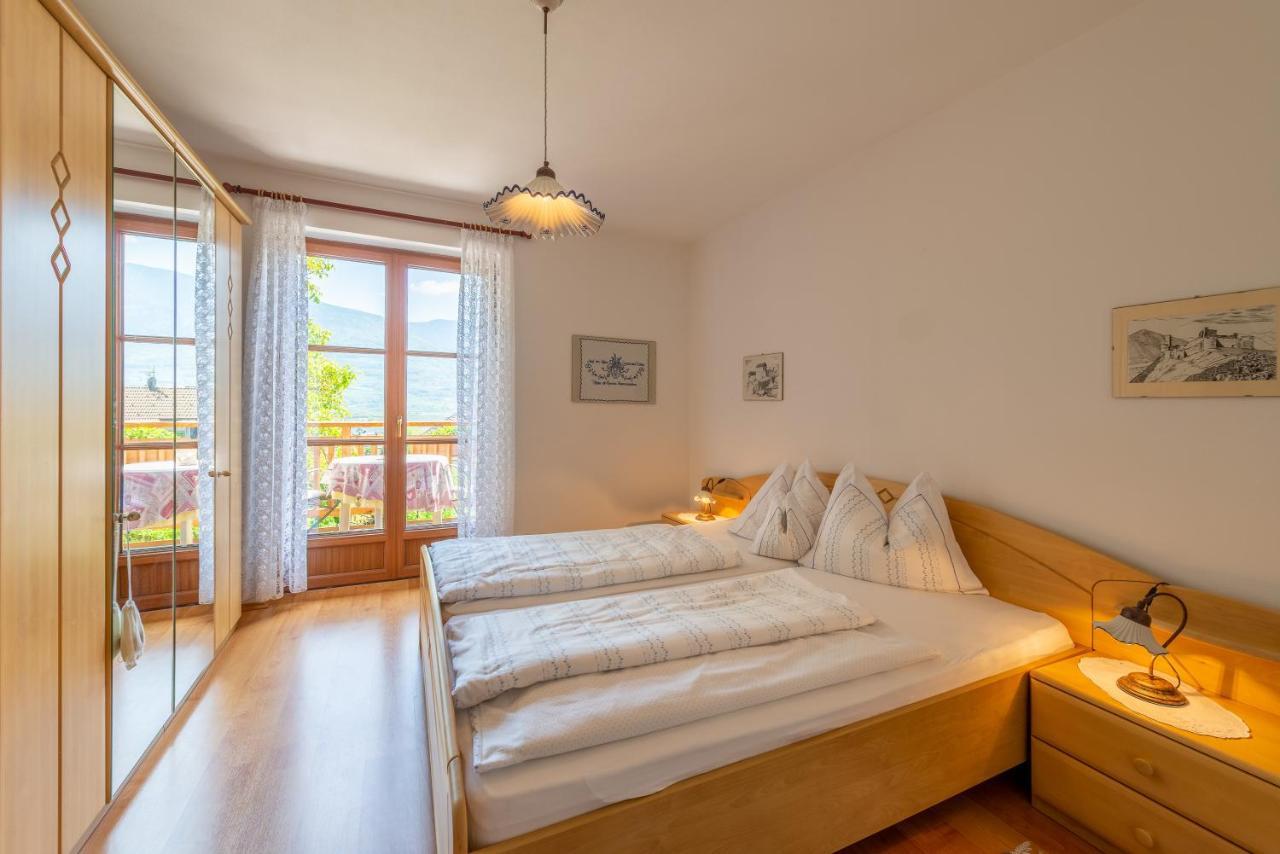 Apartamento Haus Bellutti Termeno Exterior foto